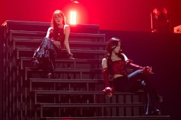 IRENE & SEULGI (ไอรีน แอนด์ ซึลกิ) วง Red Velvet (เร้ด เวลเว็ท) เปล่งประกายพลังความสมดุลสมฐานะ "ยูนิตที่สมบูรณ์แบบ" ในคอนเสิร์ตครั้งแรกในไทย 2025 IRENE & SEULGI Concert Tour [ BALANCE ] in BANGKOK